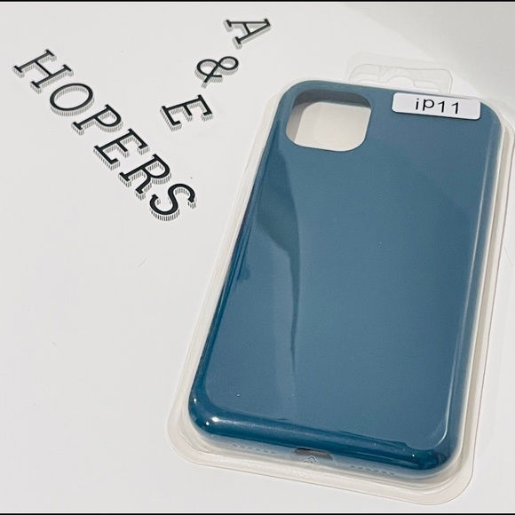 Silicone case for iPhone 11 (navy)